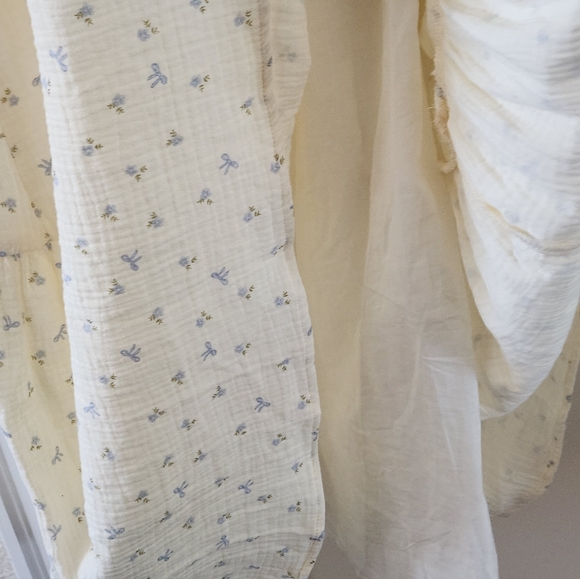 Floral Cream Maxi Dress - Picture 3 of 5